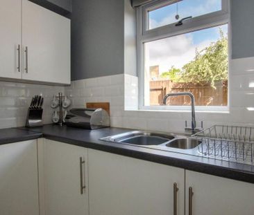 Property to rent - Photo 5