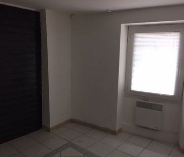 Location Maison 5 pièces 71m² LES VANS 07140 - Photo 3