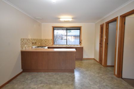 1/10-12 Urana Street, Kilsyth - Photo 3