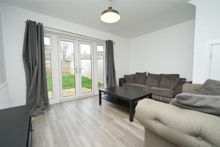 2 bedroom house to rent - Photo 3