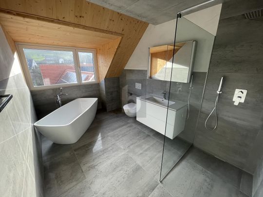 GENEROUS COMFORT WITH LOGGIA - Photo 1