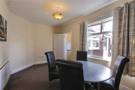 3 bedroom terraced house to rent - Photo 5