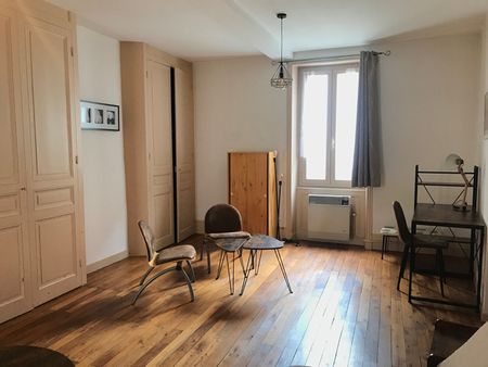 Location Appartement 1 pièce 41m² - Photo 2