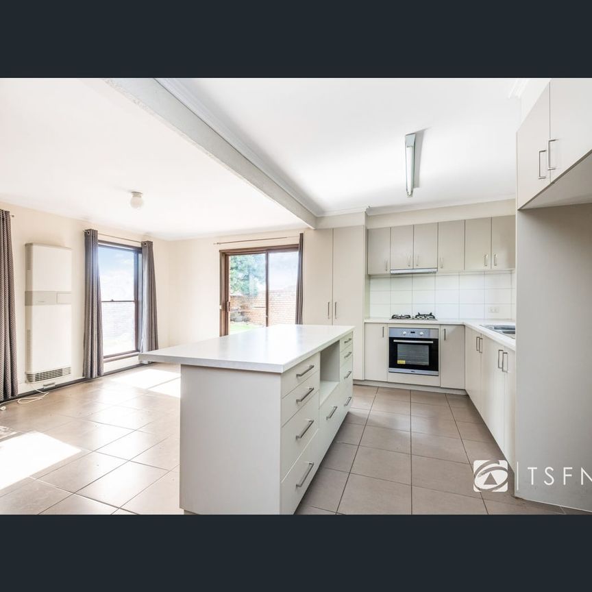 9 Primrose Ct, Kennington, Vic 3550 - Photo 1