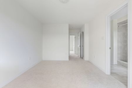 For Lease - 23 Greig Street, Brantford, Ontario - Photo 4