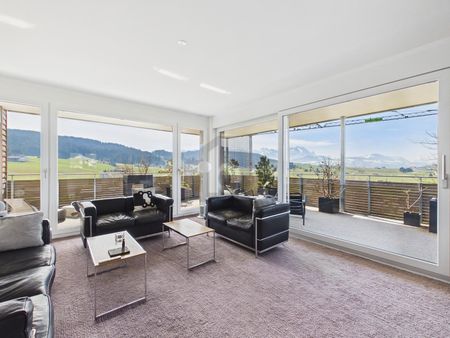 PANORAMIC LOCATION WITH BALCONY - Photo 2