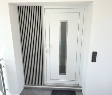 Generalüberholt! Große 2-Zimmerwohnung – 85 m² – Balkon – ruhige La... - Photo 1