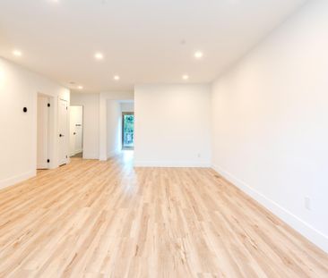 For Lease - 41 Windsor Drive Unit# Main, Ajax, Ontario - Photo 2