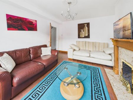 3 bedroom end of terrace house to rent - Photo 5