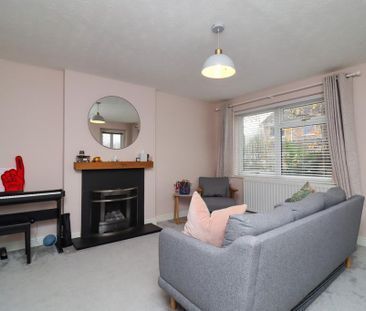 3 bedroom semi-detached house to rent - Photo 2