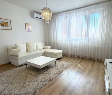 Prenájom 3 izbového bytu s balkónom a klimatizáciou - Photo 1