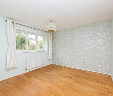 4 bedroom detached house to rent - Photo 3