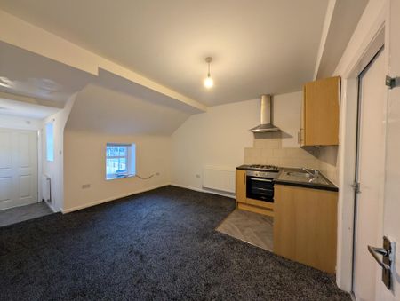 2 bedroom flat to rent - Photo 4