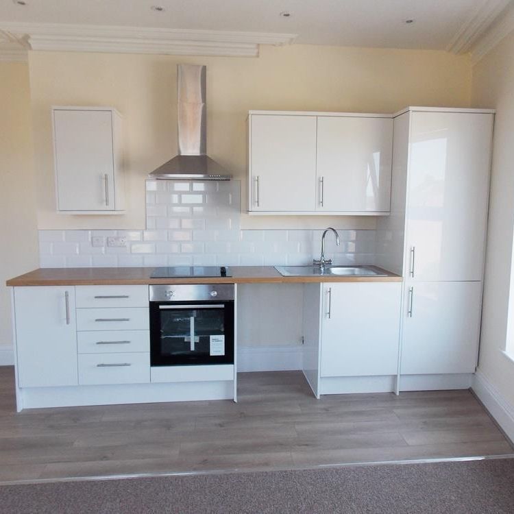 1 bedroom flat to rent - Photo 1