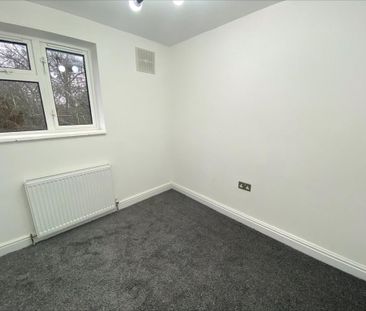 3 bedroom end of terrace house to rent - Photo 5