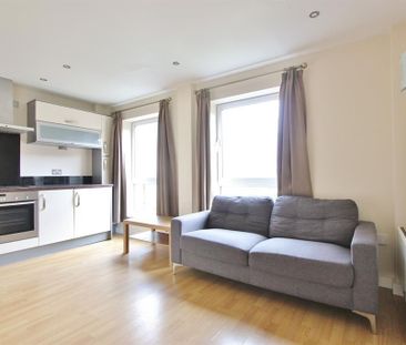 Studio to rent - Photo 3