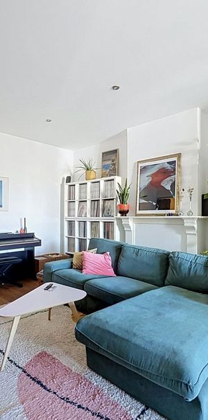Appartement te huur in Sint-Gillis voor € 1.500 met 2 slaapkamers - Photo 1