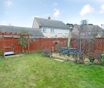 3 bedroom semi-detached house to rent - Photo 4