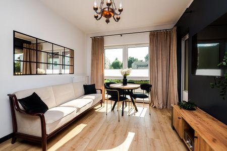 2 pokoje mieszkanie, balkon i miejsce parkingowe - Zdjęcie 3