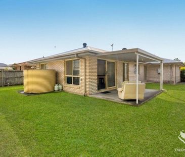 Renovated Spacious Family Home in Quiet Cul-de-Sac - Photo 3