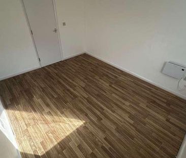 Spacious & Bright Three-bedroom Flat To Rent &#; Unfurnished, LU3 - Photo 3