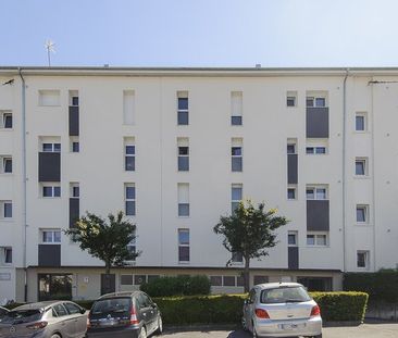 Appartement composé de 3 chambres fermées, situé dans le centre de ... - Photo 2