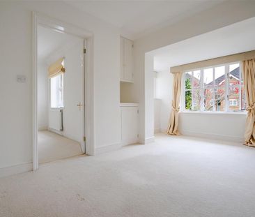 3 bedroom end of terrace house to rent - Photo 3