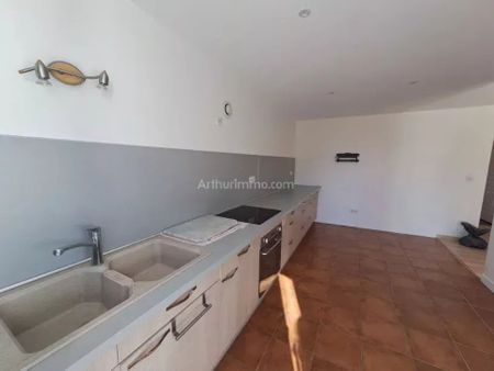 Location Appartement 2 pièces 68 m2 à Salernes - Photo 2