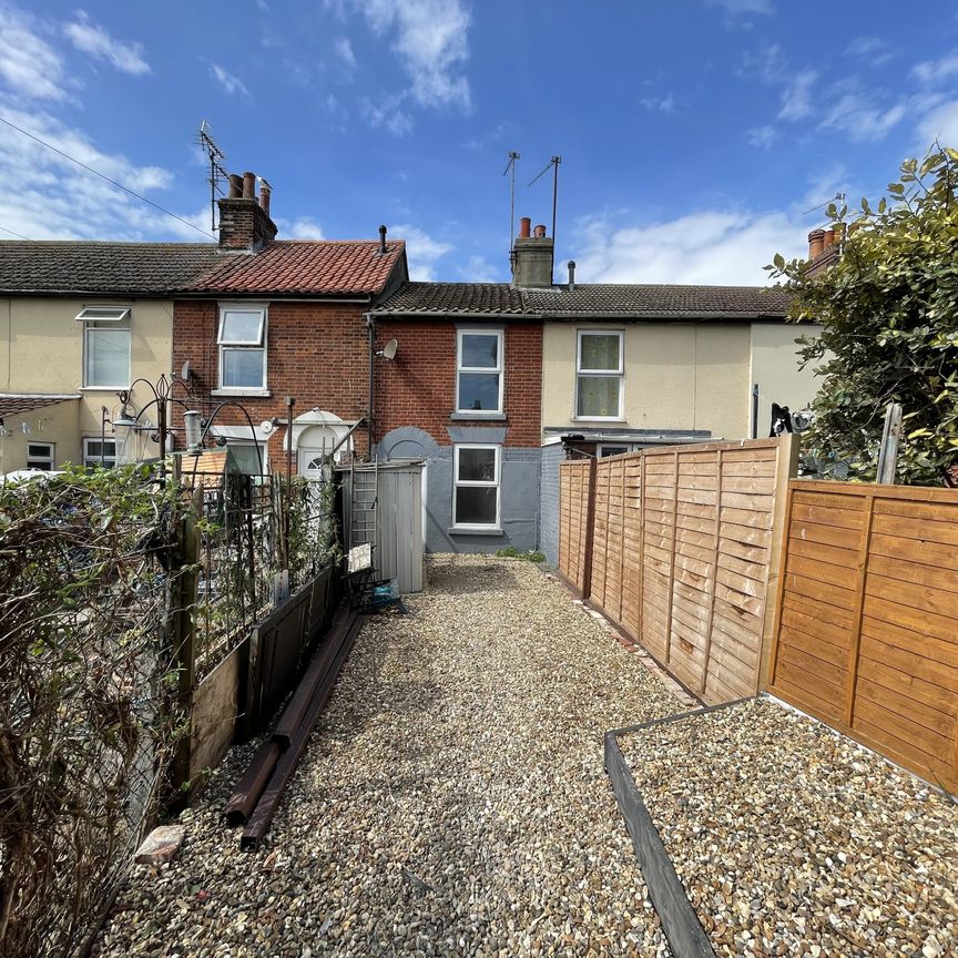 Exmouth Road, Great Yarmouth - Photo 1