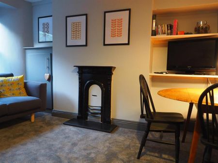 1 bedroom in a house share to rent - Photo 5