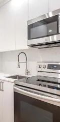 1 room apartment of 58m² in Montreal - Photo 2