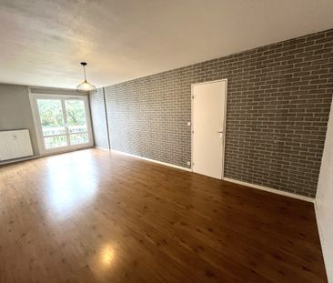 Location Appartement 4 pièces 89m² LE PETIT QUEVILLY 76140 - Photo 1