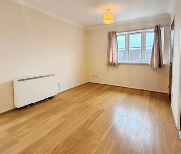 Vicars Bridge Close, Ealing, HA0 1XY - Photo 5