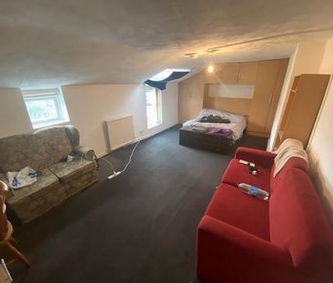 5 bedroom private hall to rent - Photo 5