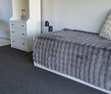 Oakleigh South - Photo 6