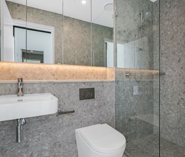 504/35 Kenny St, Wollongong - Photo 1