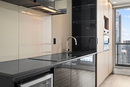 For Lease - 70 Temperance Street Unit# 4714, Toronto, Ontario - Photo 4