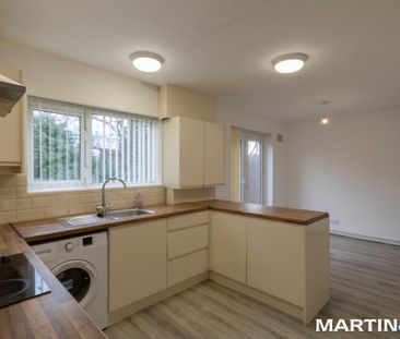 2 bedroom semi-detached house to rent - Photo 6