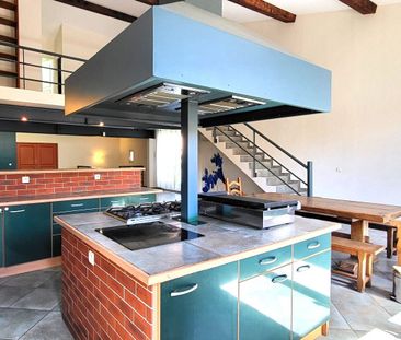 Location Maison 4 pièces 210m² - Photo 1