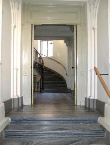 4-ZIMMER ALTBAUMIETWOHNUNG IN KREMS - Photo 5