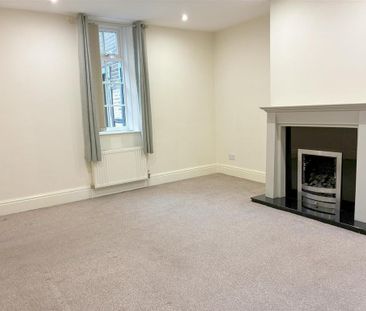 3 bedroom end of terrace house to rent - Photo 3