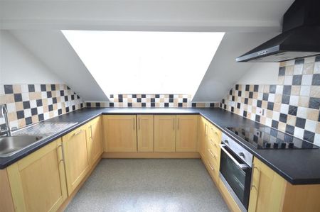 2 bedroom duplex to rent - Photo 2