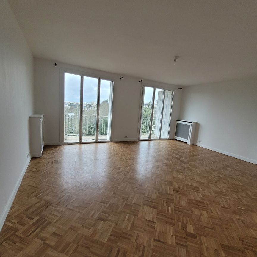 Location Appartement 3 pièces 83m² ST GERMAIN EN LAYE 78100 - Photo 1