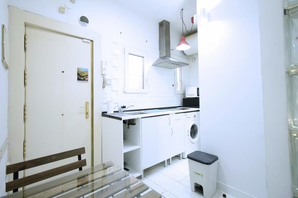 Apartamento de alquiler en Universidad - Malasaña - Photo 1