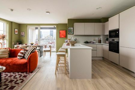 3 bedroom flat to rent - Photo 2