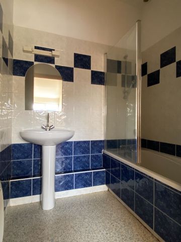 Location Appartement 4 pièces 71m² ST BRIEUC 22000 - Photo 2