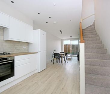 2 bedroom maisonette to rent - Photo 3