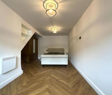 2 bedroom coach house to rent - Photo 4