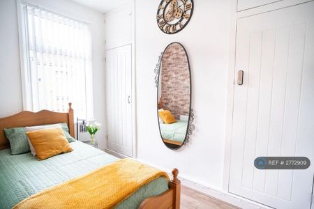 2 bedroom terraced house to rent - Photo 5