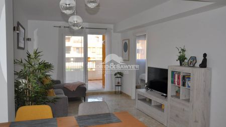 2 bedroom, 2 bathroom apartment in Punta Prima only 150m from the beach! - Photo 3